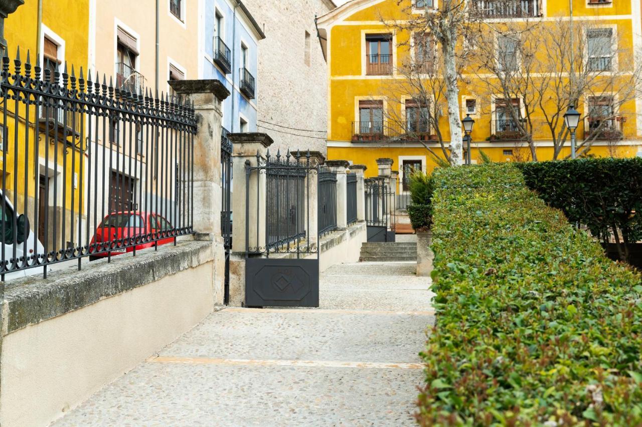 La Puerta Del Salvador Apartamento Casco Historico Cuenca  Eksteriør bilde